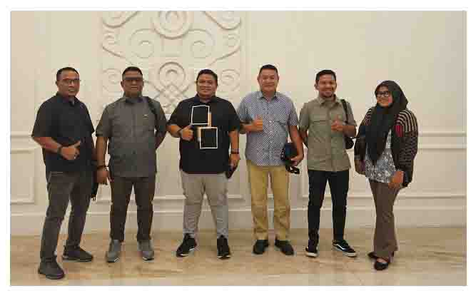 Foto bersama Komisi III DPRD Tidore