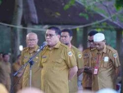 Sekretaris Daerah Kota Tidore Kepulauan, H_ Ismail Dukomalamo, S_Pd, MM memimpin apel gabungan ASN, PPPK, dan Non ASN dalam rangka Penjemputan Walikota dan Wakil Walikota Tidore Kepulauan