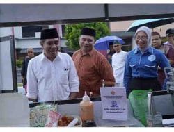 WaKIL Wali Kota Tidore Ahmad Laiman Tinjau Booth UMKM (2)