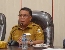 Sekretaris Daerah Kota Tidore Kepulauan H. Ismail Dukomalamo, S.Pd, MM memberikan Arahan Pada Forum Komunikasi Tahun 2025 BPJS Kesehatan di Ruang Rapat Sekda Kantor Wali Kota (1)