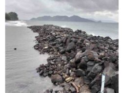 Breakwater di Kelurahan Dokiri