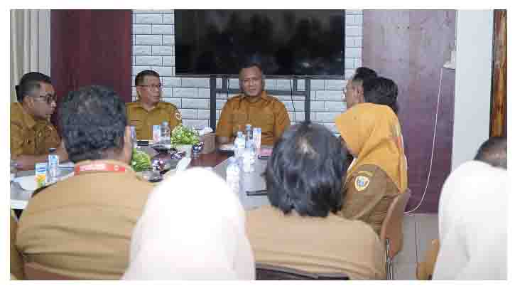 Walikota Tidore Kepulauan Muhammad Sinen, SE memimpin rapat Evaluasi Kinerja sekaligus meninjau Rumah Sakit Daerah_