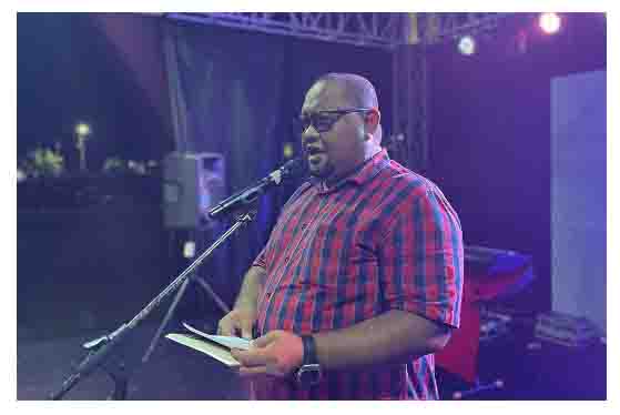 Wali Kota Tidore Kepulauan yang diwakili Kepala Dinas Pariwisata membacakan sambutan sekaligus menutup dengan resmi Djuanga Fesival ke III 2025 di Stadion Sangaji Jiko Malofo