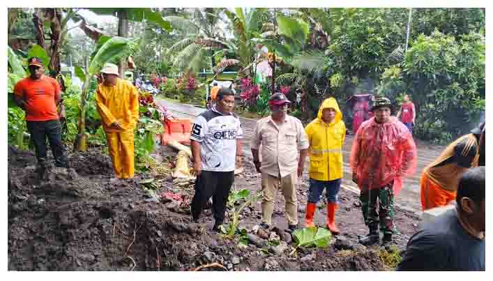 Komisi III, BPBD Dan PU Tinjau Banjir Di Bobo