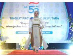 Ketua I TP PKK Kota Tidore Ikut Fashion Show