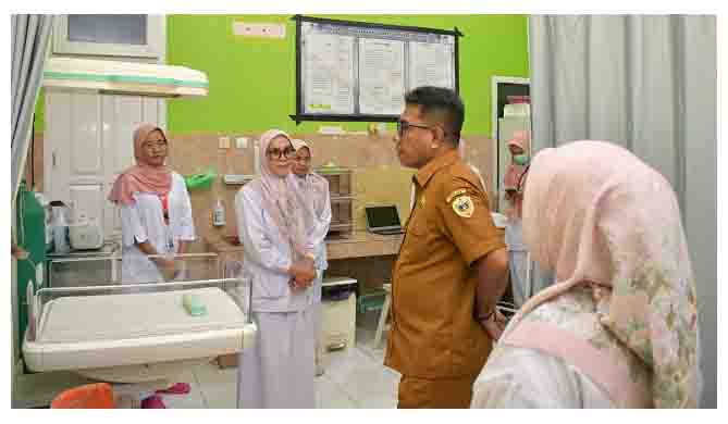 Wakil Walikota Tidore Kepulauan Ahmad Laiman S.Sos Melakukan inspeksi mendadak (sidak) di Rumah Sakit Umum Daerah untuk memastikan pelayanan terhadap masyarakat tetap terjaga dan optimal