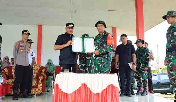 WaliKota secara simbolis membuka TMMD ke-126 (1)