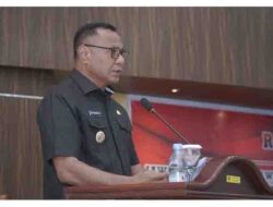 Wali Kota Tidore Kepulauan Muhammad Sinen, SE menyampaikan Pidato jawaban terhadap pandangan Umum Fraksi-fraksi atas Ranperda tentang APBD