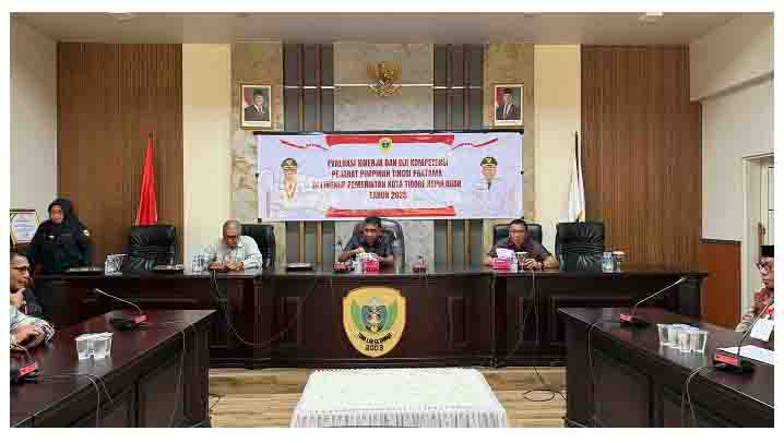 Wawali Tidore Pimpin Rapat Birokrasi Berkahlak