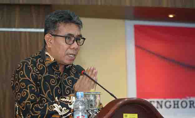 Wawali Tidore Kepulauan Ahmad Laiman menyampaikan Ranperda tentang Penghormatan, Perlindungan, dan Pemenuhan Hak Penyandang Disabilitas