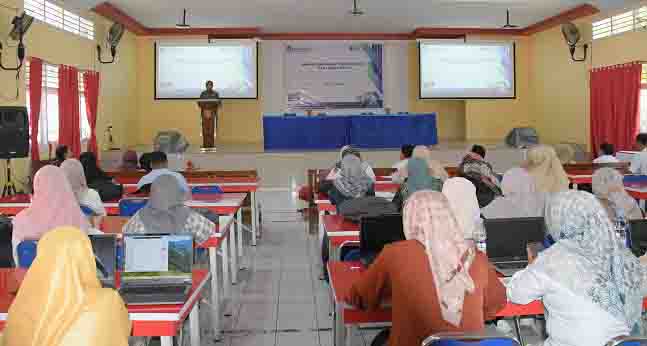 Asisten Sekda Bidang Perekonomian Dan Pembangunan Taher Husen Membuka Bimtek Pengajar Utama Bahasa Daerah Rangkaian Revitalisasi Bahasa Daerah