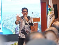 Wakil Wali Kota Tidore Kepulauan Ahmad Laiman menghadiri sekaligus menjadi narasumber pada kegiatan Forum Bisnis & Investasi Tidore dan Ternate