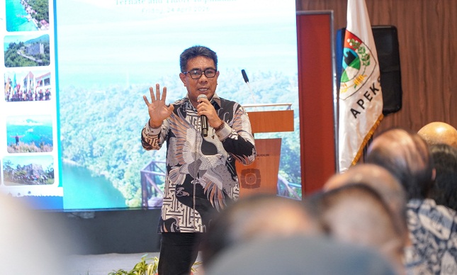Wakil Wali Kota Tidore Kepulauan Ahmad Laiman menghadiri sekaligus menjadi narasumber pada kegiatan Forum Bisnis & Investasi Tidore dan Ternate