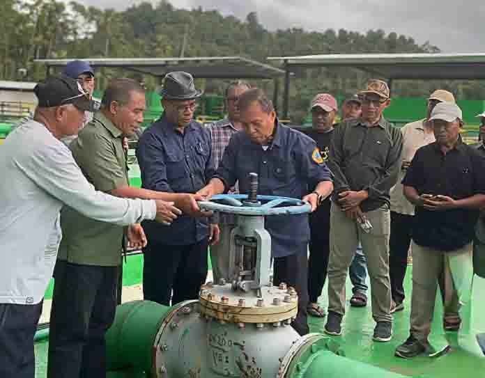 Bupati Ikram M Sangadji, Wabup Ahlan Djumadil, Sekda Bahri Sudirman dan sejumlah pimpinan OPD lakukan launching WTP Fidi Jaya