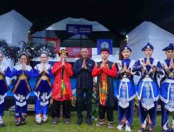 Foto bersama Wali Kota Tidore pada Festival Sorame Gam Ngofa Loa Ma Munara