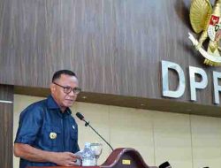 Wali Kota Tidore Kepulauan Muhammad Sinen menyampaikan Pidato Jawaban Wali Kota terhadap Pandangan Umum Fraksi Fraksi