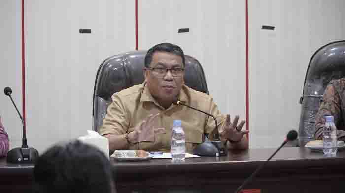 Sekretaris Daerah Ismail Dukomalamo
