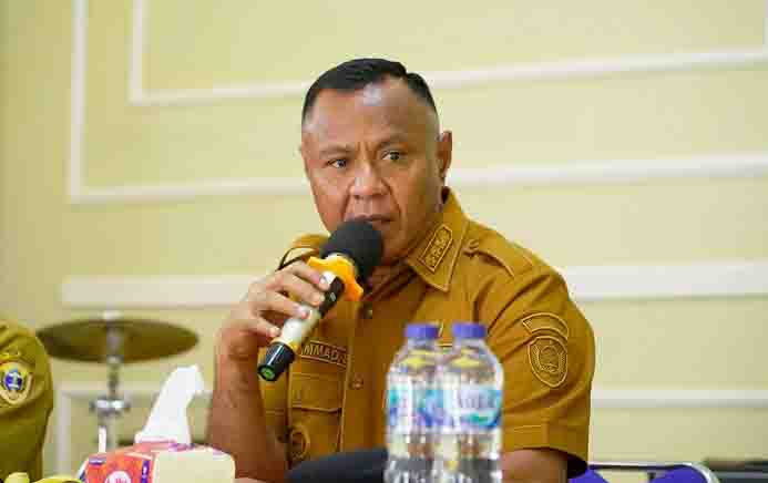 Walikota Tidore Kepulauan Muhammad Sinen