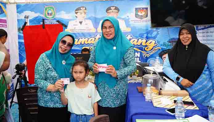 Dukcapil Tidore Buka Stand Pelayanan Dokumen Penduduk