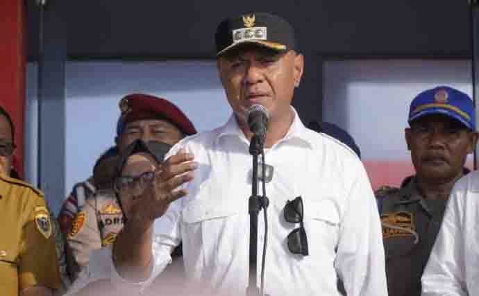 Wali Kota Tidore Kepulauan Muhammad Sinen